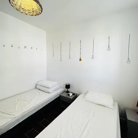 Maison 3 Chambres, Jardin Clos, A Proximite, Bien Equipe, Wifi, Parking - Fr-1-197-535 度假居 *