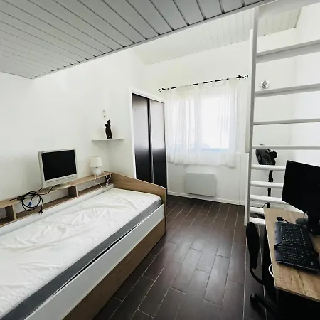 Maison 3 Chambres, Jardin Clos, A Proximite, Bien Equipe, Wifi, Parking - Fr-1-197-535 * 莱萨布勒-多洛讷