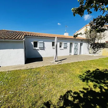 Maison 3 Chambres, Jardin Clos, A Proximite, Bien Equipe, Wifi, Parking Ferienhaus *