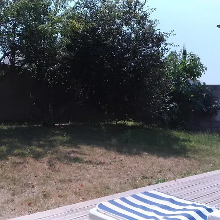 Maison 3 Chambres, Jardin Clos, A Proximite, Bien Equipe, Wifi, Parking - Fr-1-197-535 莱萨布勒-多洛讷