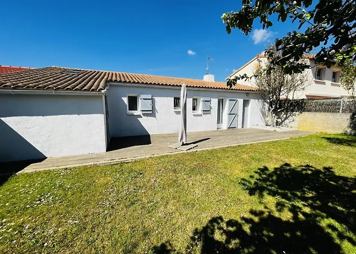 Maison 3 Chambres, Jardin Clos, A Proximite, Bien Equipe, Wifi, Parking - Fr-1-197-535 펜션 *