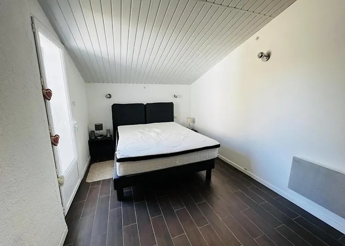 Maison 3 Chambres, Jardin Clos, A Proximite, Bien Equipe, Wifi, Parking - Fr-1-197-535 펜션